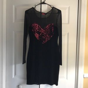 ON HOLD Stunning Sexy Velvet Sequin Dress ❤️🖤